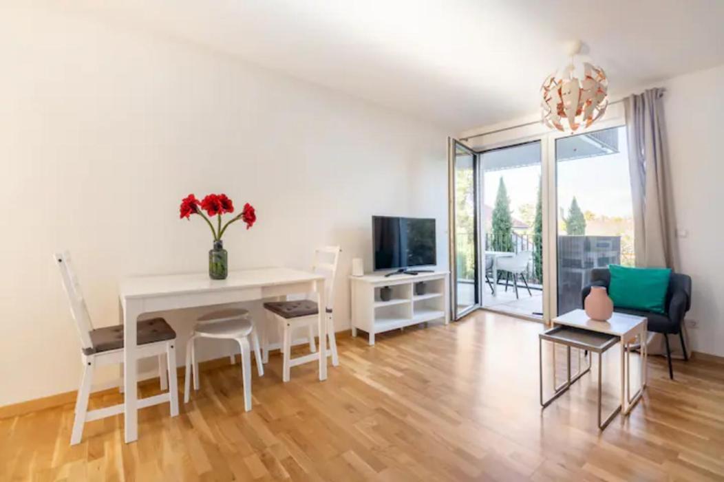 Near Lake Fully Furnished Beautiful Apartment Wien Ngoại thất bức ảnh