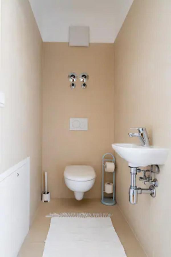 Near Lake Fully Furnished Beautiful Apartment Wien Ngoại thất bức ảnh