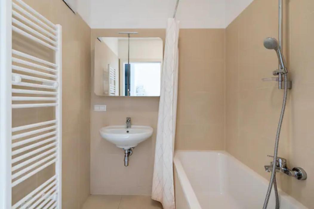 Near Lake Fully Furnished Beautiful Apartment Wien Ngoại thất bức ảnh